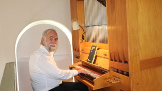 Prof. Dr. h. c. Christoph Bossert