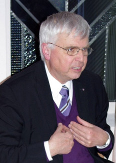 Dr. Johannes Friedrich in der Jugendkirche Lux in Nürnberg 2013