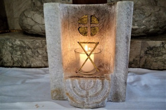 Ewiges Licht in der Casteller Grafschaftskirche