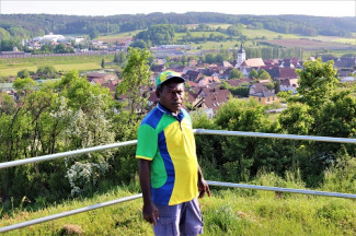 Pastor Robert Baraino aus Logaweng, Papua-Neuguinea in Geiselwind