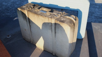 Koffer-Denkmal für die dpoeriteren und ermordeten Juden in Würzburg mit Koffer aus Wiesenbronn