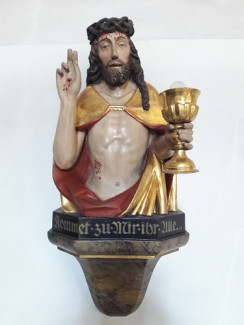 Kommt her zu mir alle - Figur in der Aschbacher Kirche St. Marien