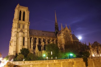Notre-Dame bei Nacht 2012