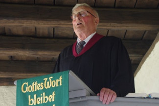 Siegfried Sauerbrey predigt in Dürrnbuch am 10.7.2017
