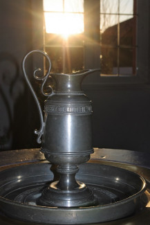 Abendsonne am Karsamstag in der Matthäuskirche Rehweiler